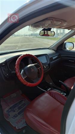 ميتسوبيشي اوتلاندر